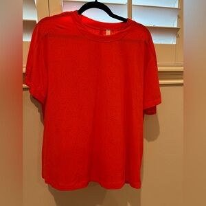 Red-orange Lululemon oversized tee size 8 only worn once!
